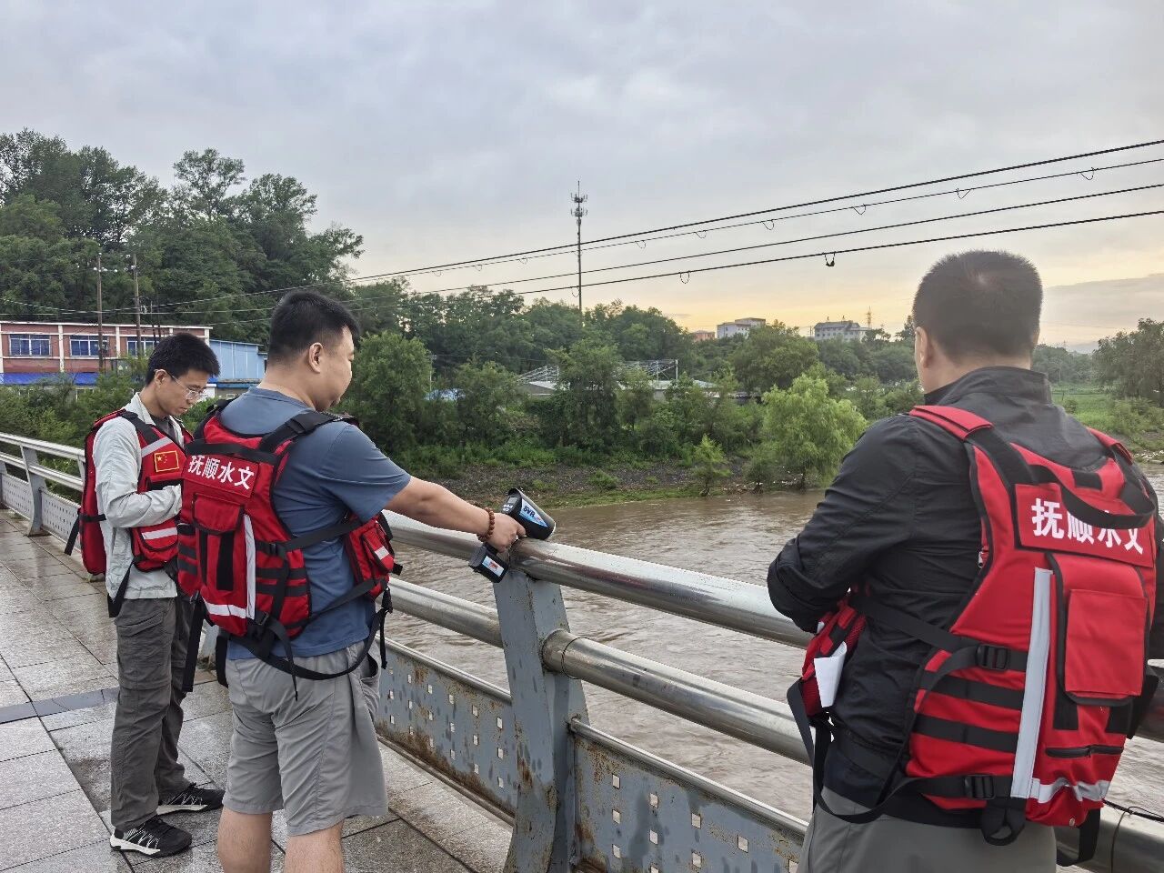 汛守江河·安澜有我∣抚顺水文局全力迎战入汛以来首轮强降雨
